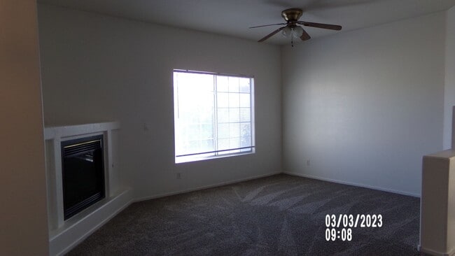 Building Photo - PUEBLO SANTA FE CONDO! FANTASTIC 2 BEDROOM...