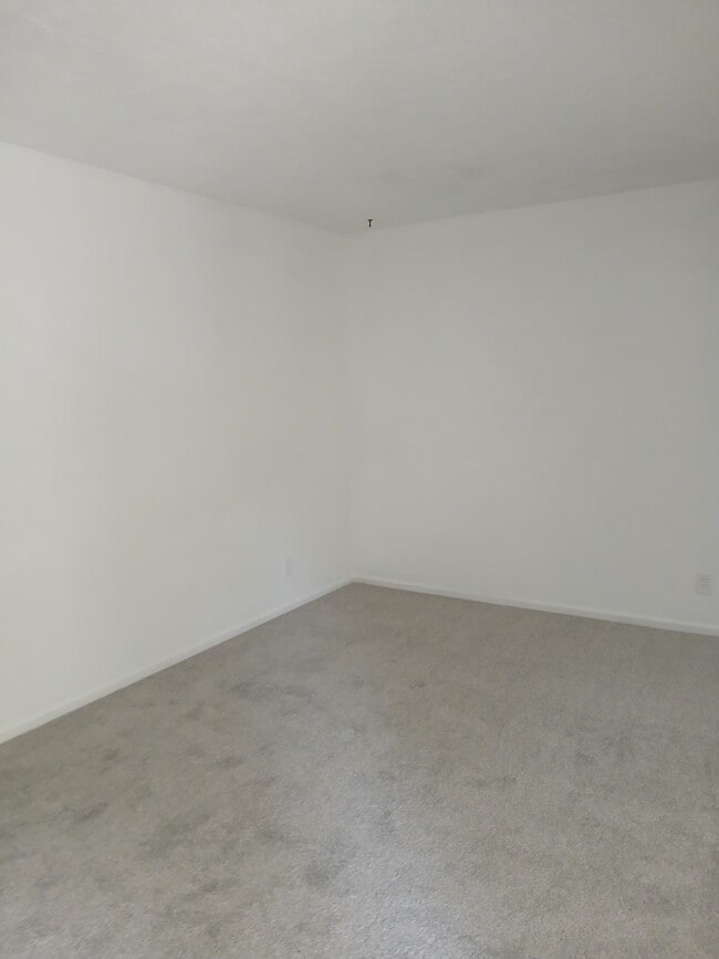 Building Photo - 141 Burwood Pl
