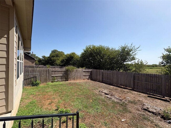 Building Photo - 17801 Turning Stream Ln