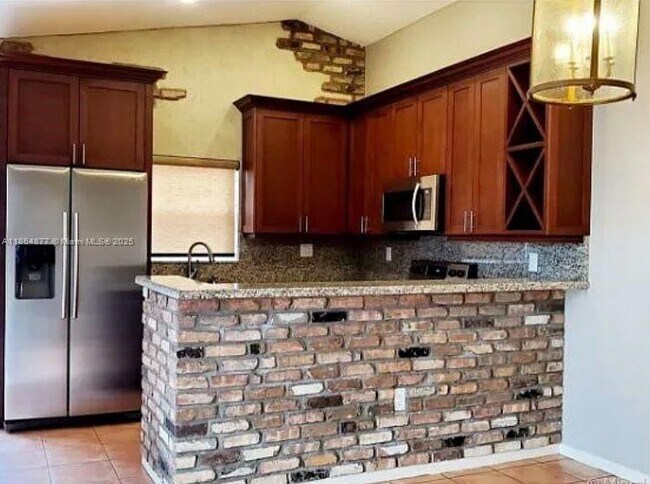 Building Photo - 14175 SW 149th Ct