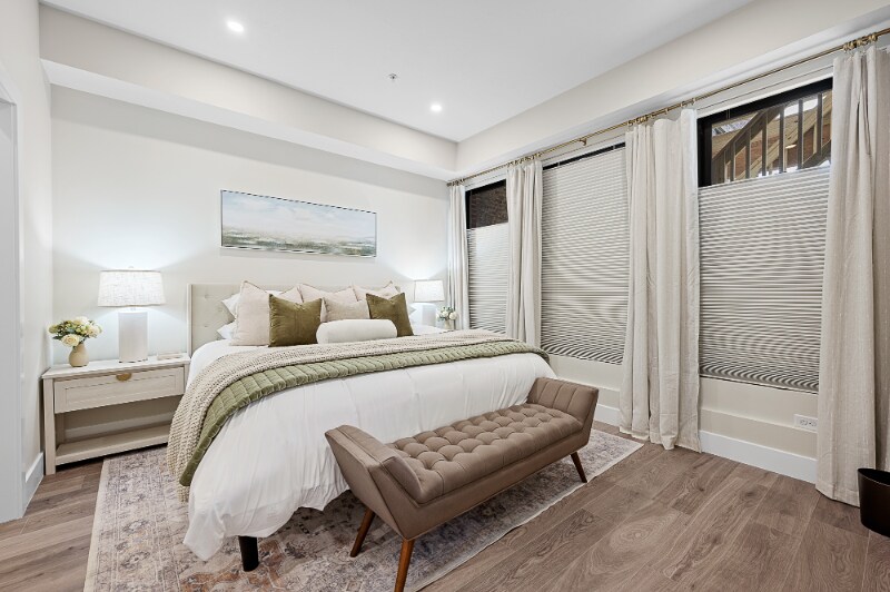 Building Photo - 414 Main St