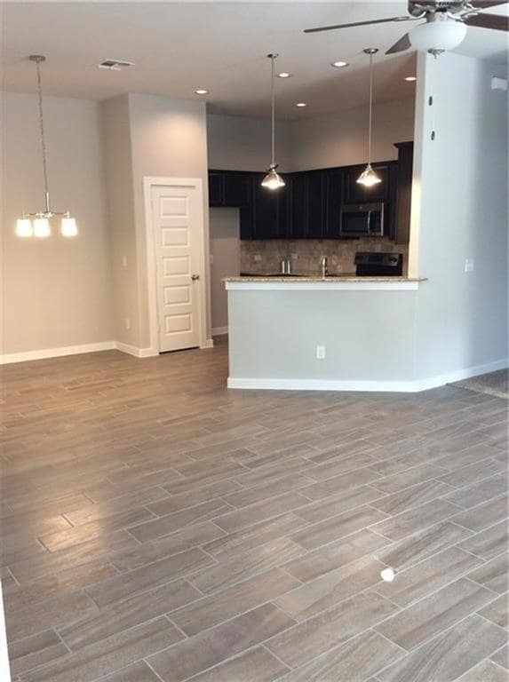 Building Photo - 249 Hidden Springs Dr