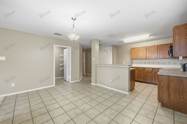 Building Photo - 9220 Monument Ct