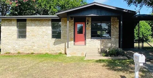 Primary Photo - 603 Live Oak St