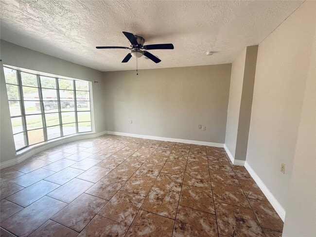 Building Photo - 12211 Wessex Dr