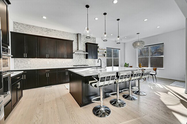 Building Photo - 6801 S Valleyhead Ct