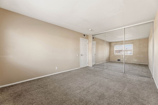 Building Photo - 16040 Leffingwell Rd