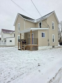 Building Photo - 2 bedroom Single Family