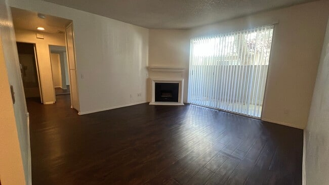 Building Photo - (APPLICATION PENDING) West Lancaster Condo...
