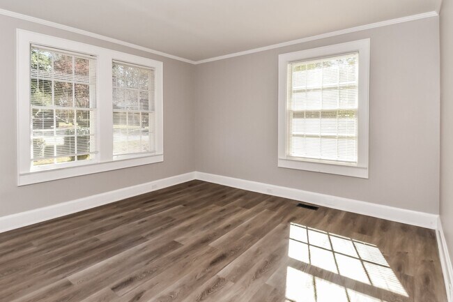 Building Photo - 4803 Anderson St