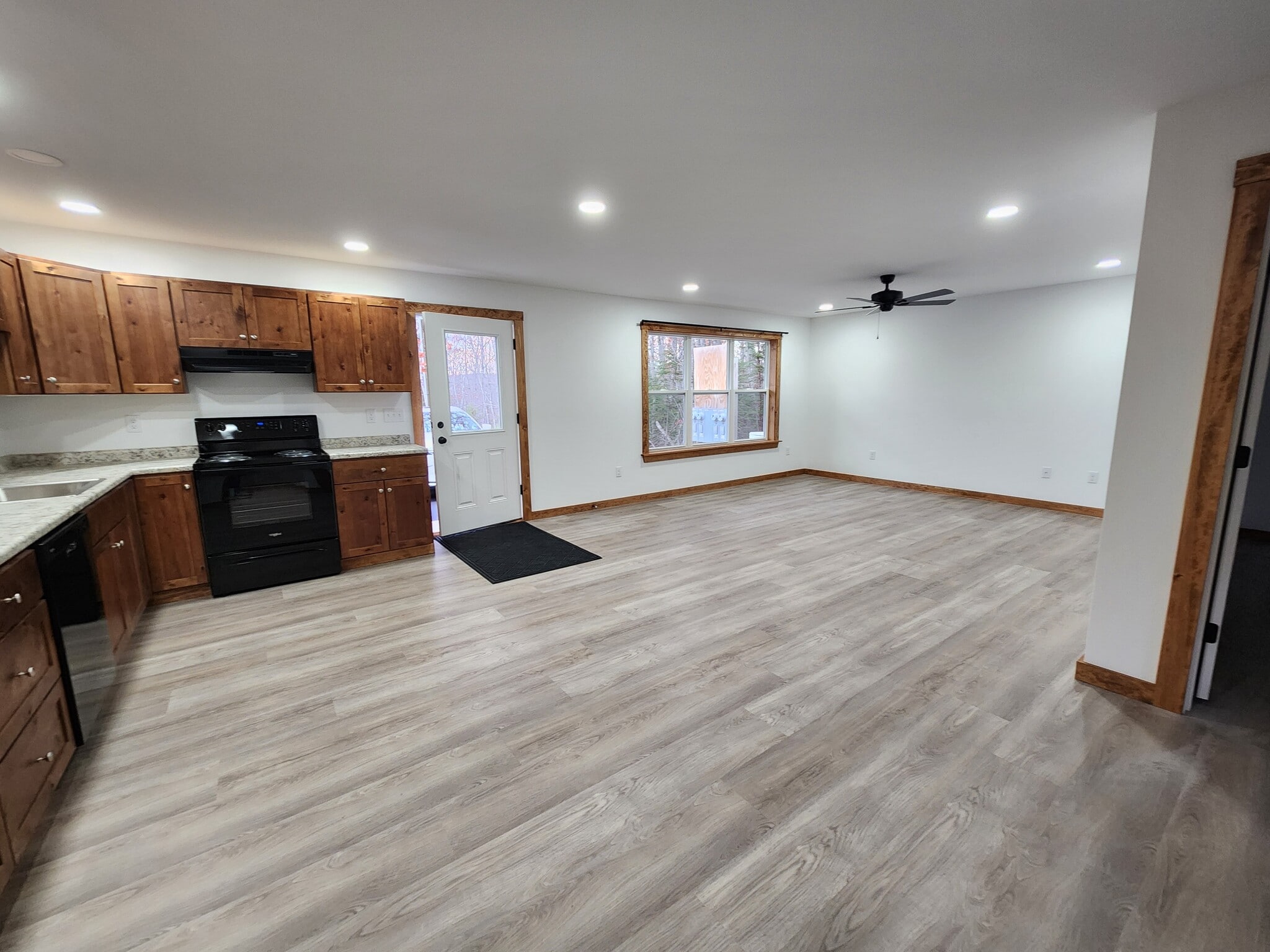 Building Photo - 153 Clark Rd