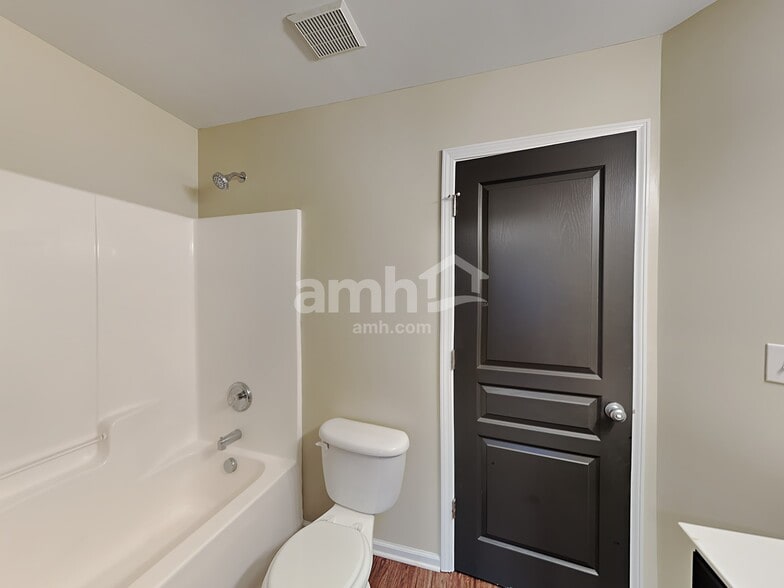 Building Photo - 1507 Bitter Creek Dr