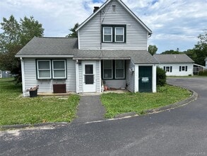Building Photo - 5-5 Millerton Green Cir