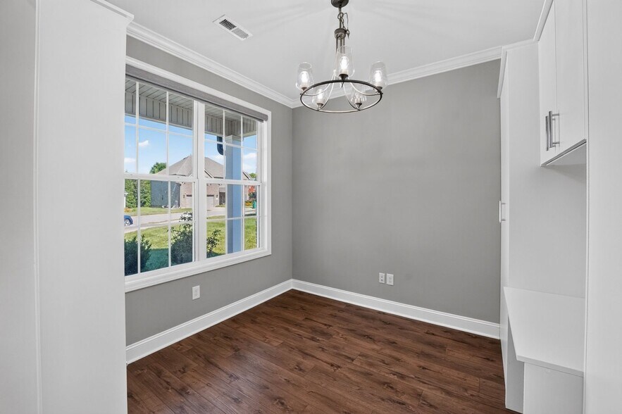 Building Photo - 9809 Foot Path Ln