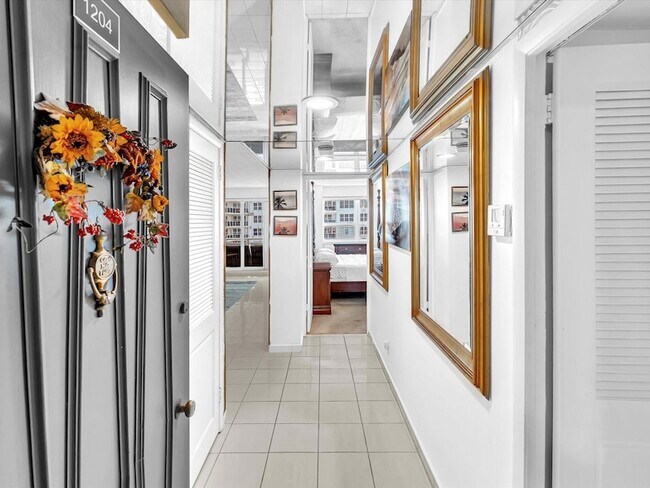 Building Photo - 3430 Galt Ocean Dr
