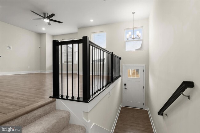 Building Photo - 304 Sweetbay Rd