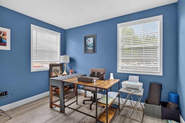 Building Photo - 3320 Alba Cir