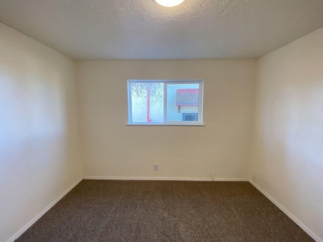 Building Photo - 12120 Menaul Blvd NE