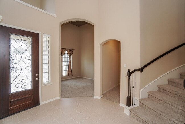 Building Photo - 215 Promenade Estates Ln