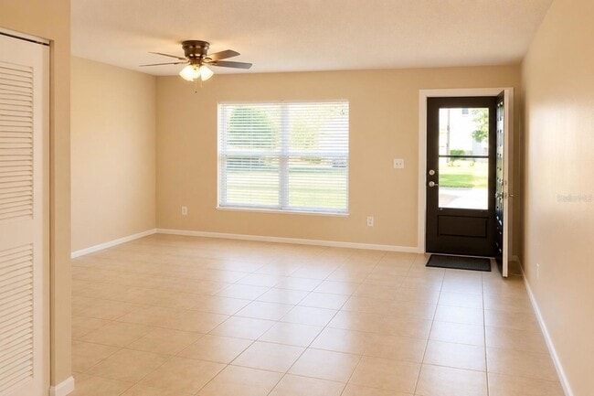 Building Photo - 29 W Country Cove Way