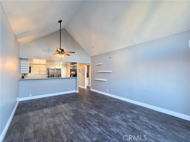 Building Photo - 505 W 5th St