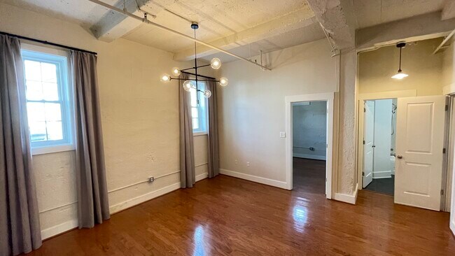 Building Photo - 2318 Herbert Hamlet Aly