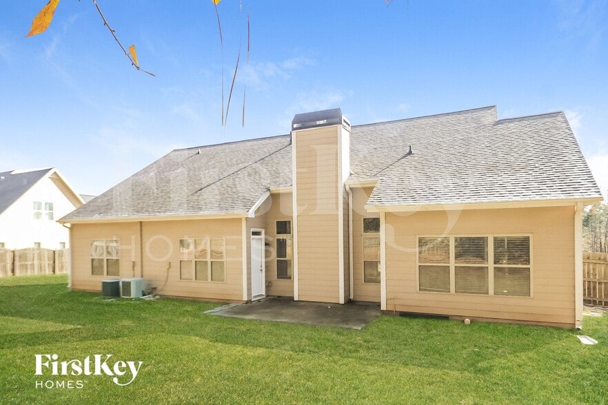 Building Photo - 52 Sweetwater Bridge Cir