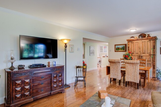 Building Photo - 5500 Paseo Del Lago W