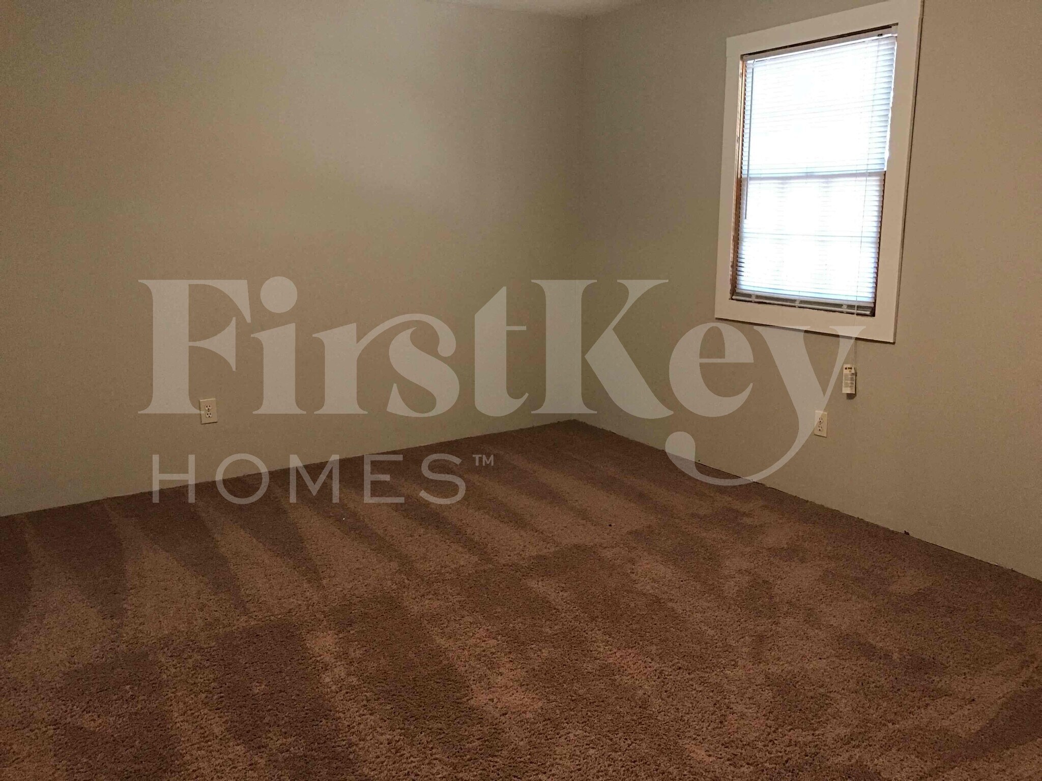 Building Photo - 1201 Creekwood Cove