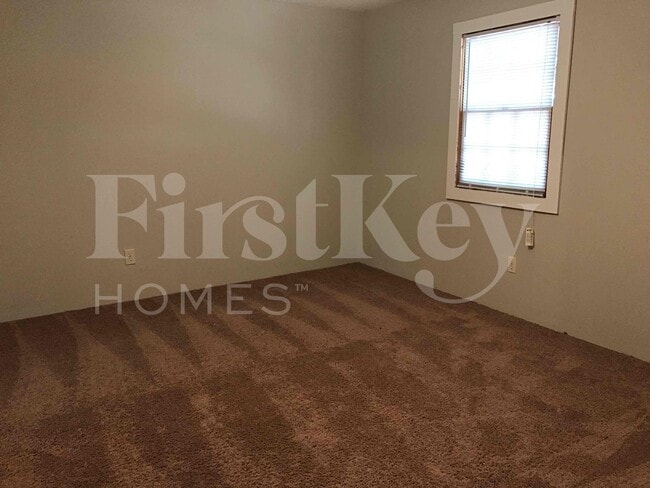 Building Photo - 1201 Creekwood Cove