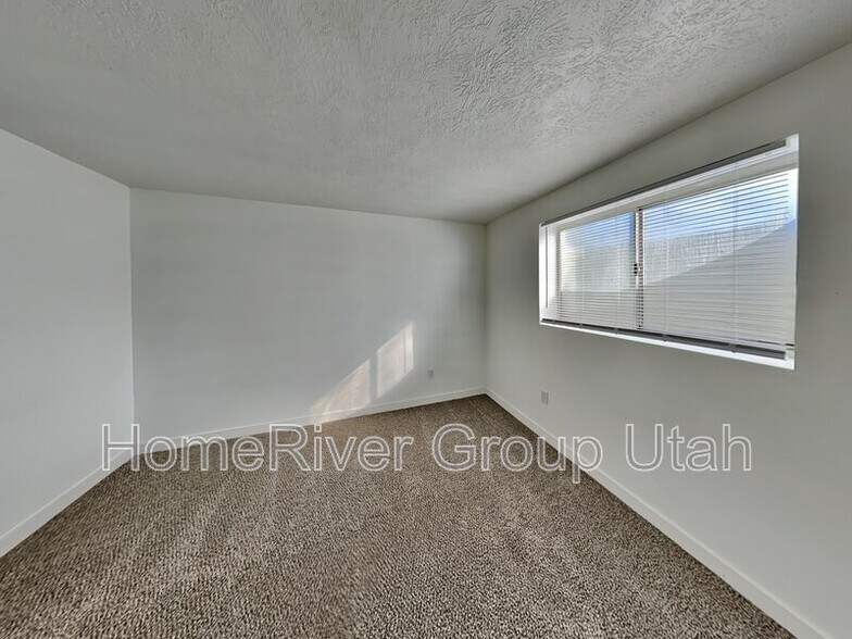 Building Photo - 1058 W 1100 N