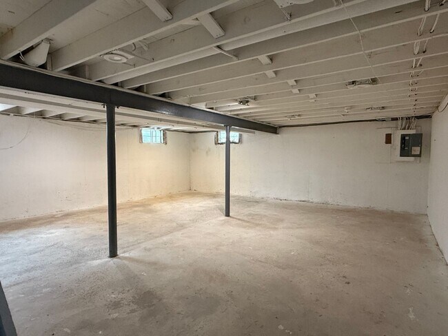 Building Photo - 4 Bed Home - Boothwyn, PA