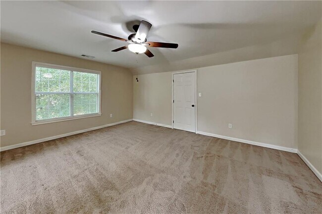 Building Photo - 7435 Calm Springs Dr