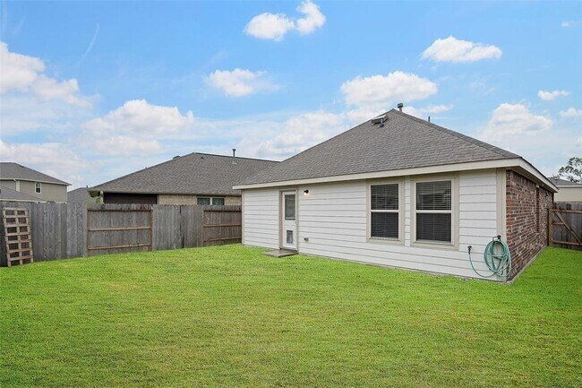 Building Photo - 19449 Peppazzi Dr
