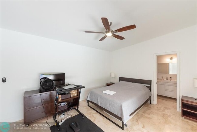 Building Photo - 6205 SW 108th St