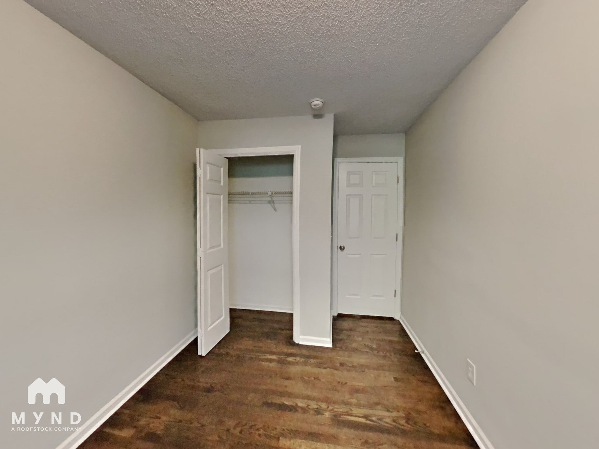 Building Photo - 2122 Yorkshire Ct