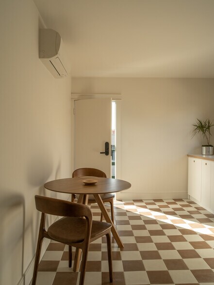 Building Photo - 4603 La Mirada Ave