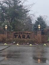 Building Photo - 68 Scarlett Dr