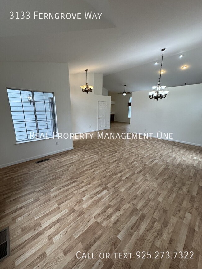 Building Photo - 3133 Ferngrove Way