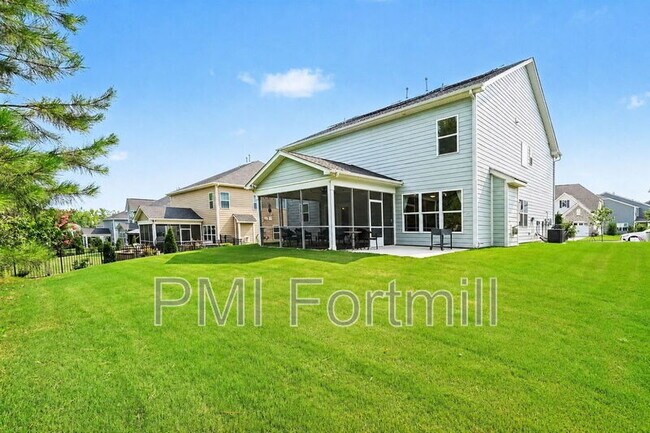 Building Photo - 2218 Idol Rock Dr