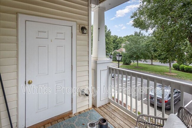 Building Photo - 17135 Red Feather Dr