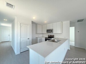 Building Photo - 530 Chevre Rd
