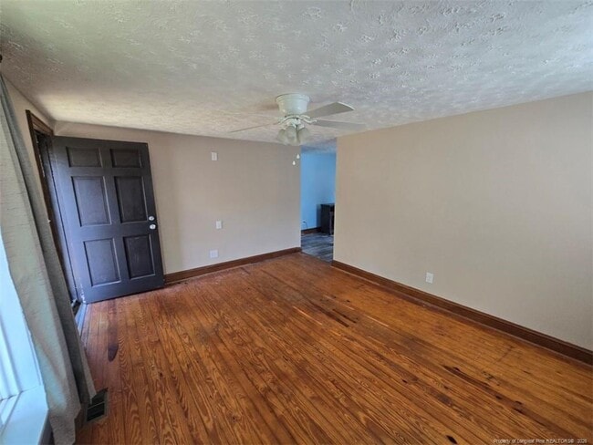 Building Photo - 219 E Clinton St