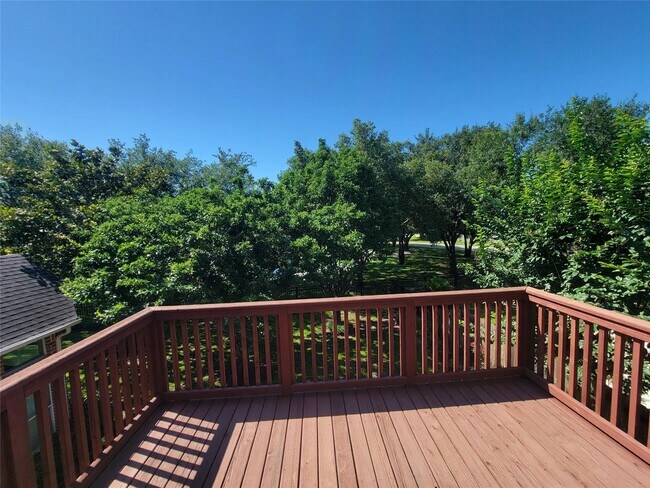 Building Photo - 22311 Claysprings Ln