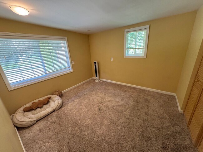 Building Photo - Bellingham 2 bedroom/1 Bathroom