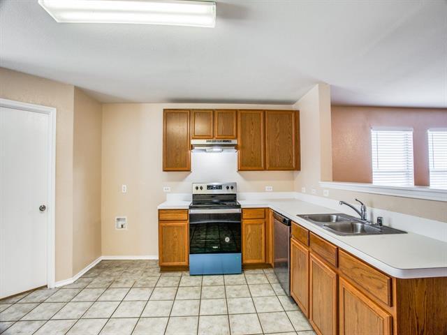 Building Photo - 1128 Maplewood Ln