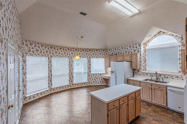 Building Photo - 2311 Shiloh Ln