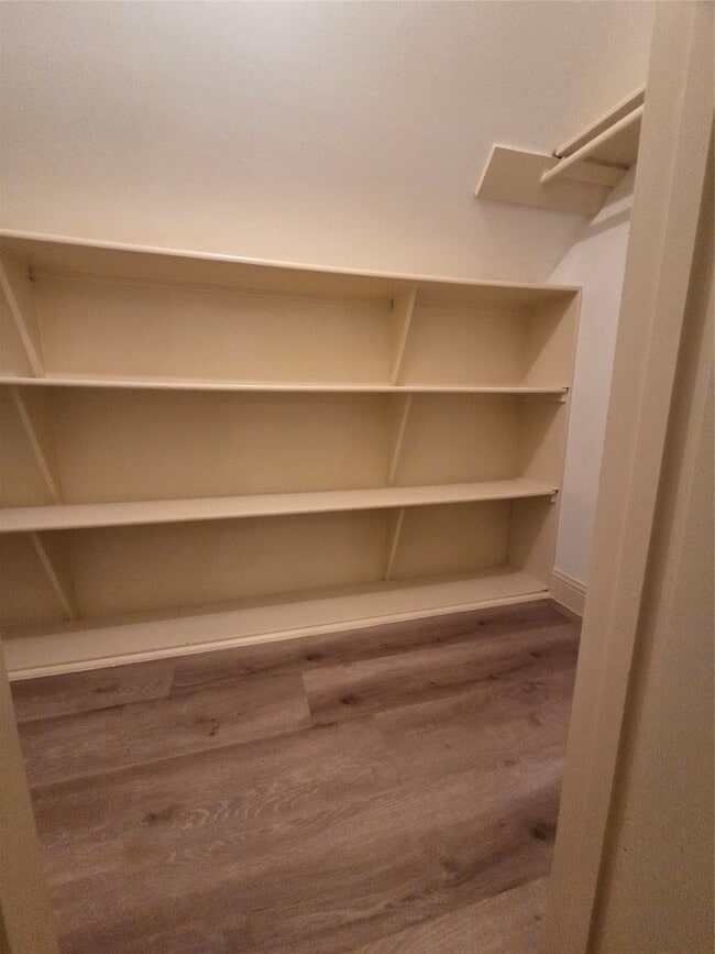 Building Photo - 14718 Earlswood Dr