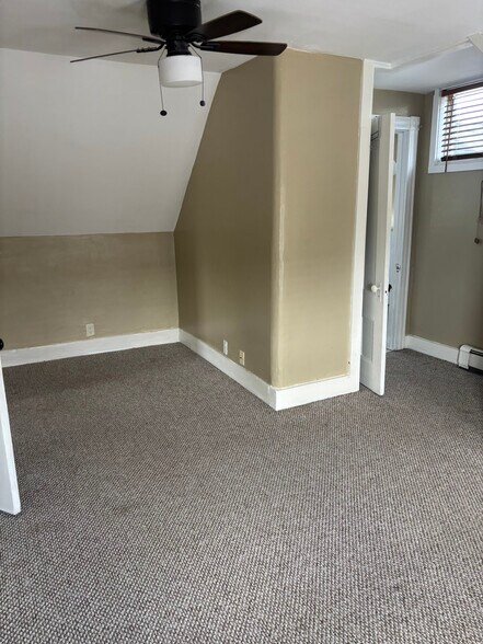 Building Photo - 18 Plimpton Ave