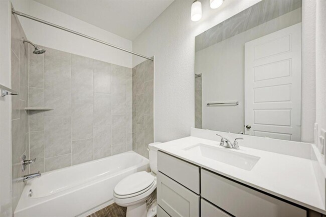 Building Photo - 133 Bauer Lp